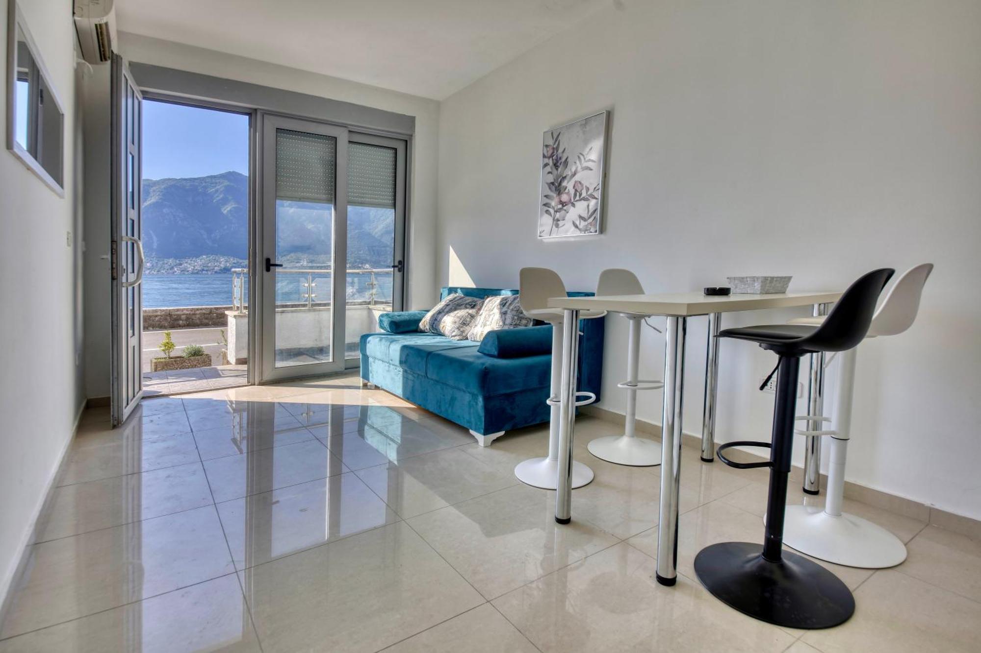 Waterfront Apartments Kotor Ngoại thất bức ảnh