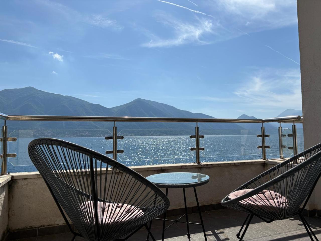 Waterfront Apartments Kotor Ngoại thất bức ảnh